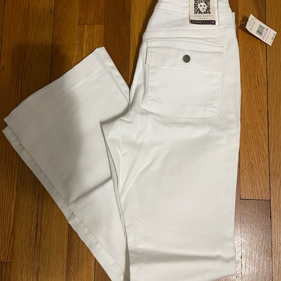 Anne Klein White Jeans - Picture 3 of 3